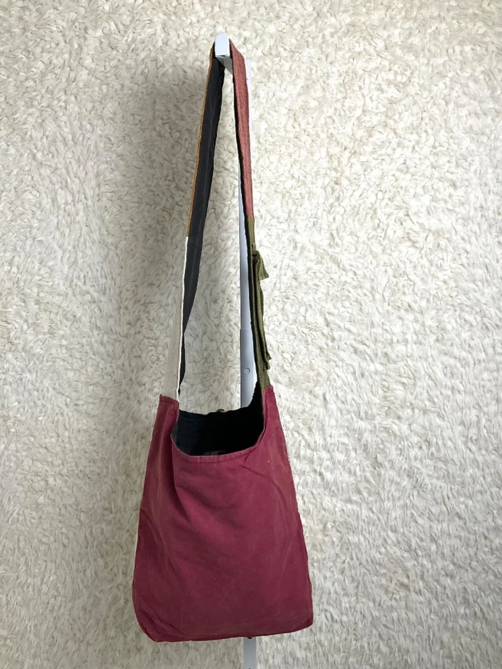 HIMALAYAN HOBO-STYLE WOMEN'S CROSSBODY/SLING PURSE~NWT!
